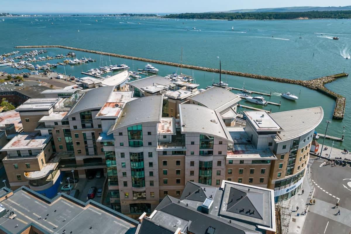 Crow'S Nest Vila Poole Exterior foto