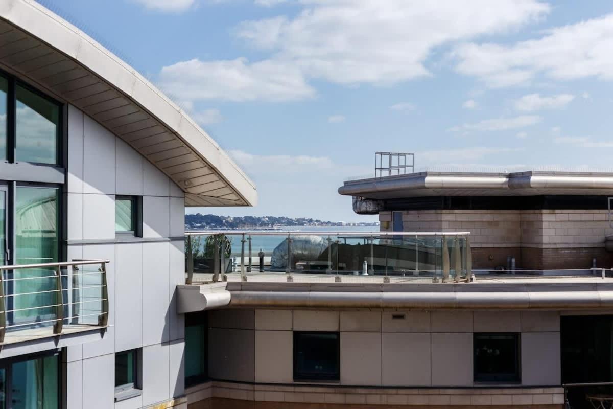 Crow'S Nest Vila Poole Exterior foto
