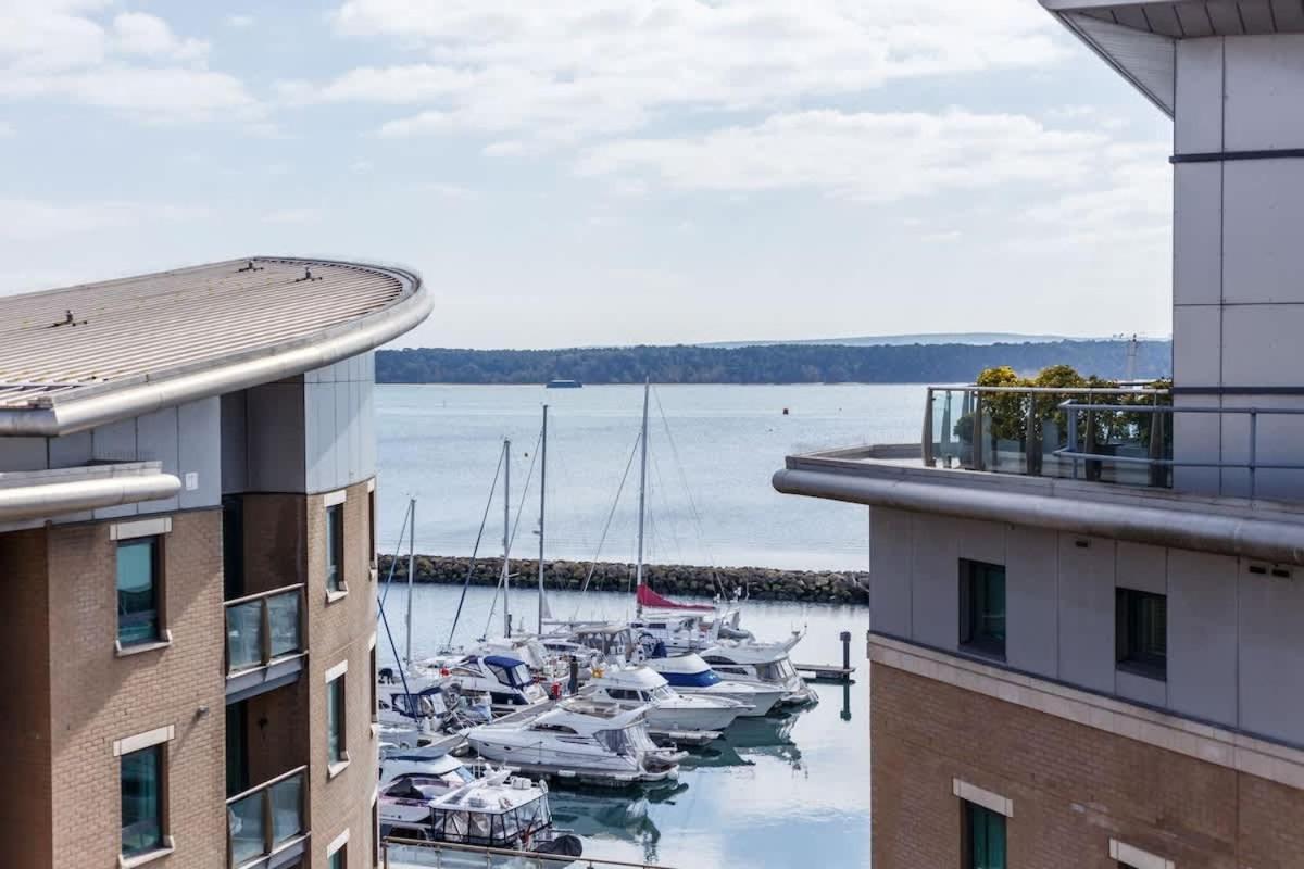 Crow'S Nest Vila Poole Exterior foto